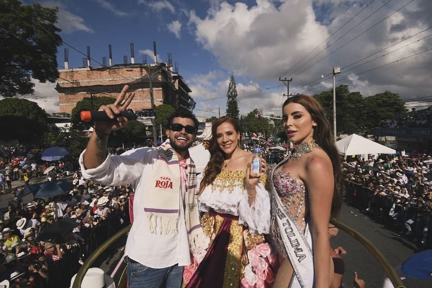 Tapa Roja: El Protagonista del Desfile de San Pedro en Ibagué