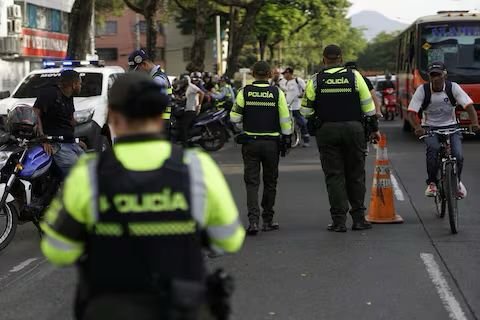 ¿Sabía cuánto le podría costar usar su celular mientras conduce?