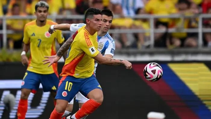 Colombia se prepara para enfrentar a Uruguay en Montevideo: formación y claves del partido