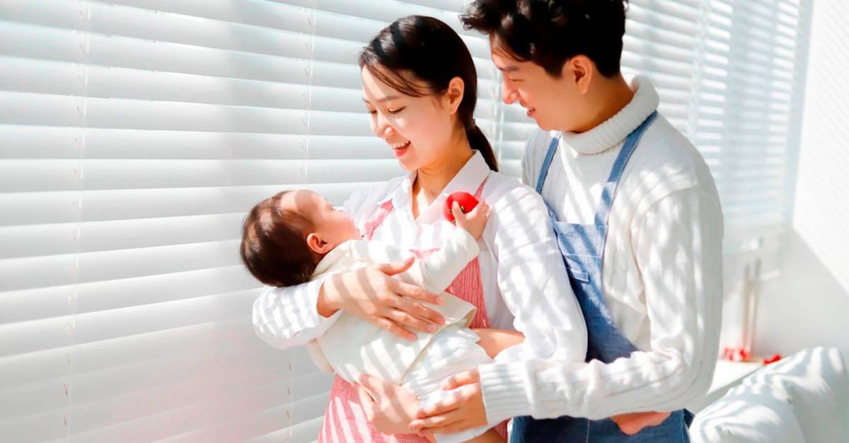 Gobierno japonés reduce semana laboral a 4 días para combatir baja natalidad