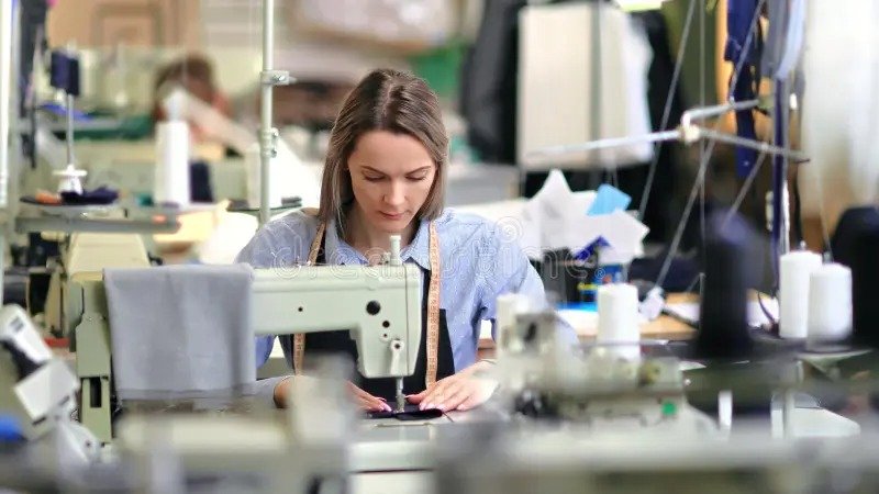 Aumento del Salario Mínimo en 2025: Impacto en Recargos y Horas Extras