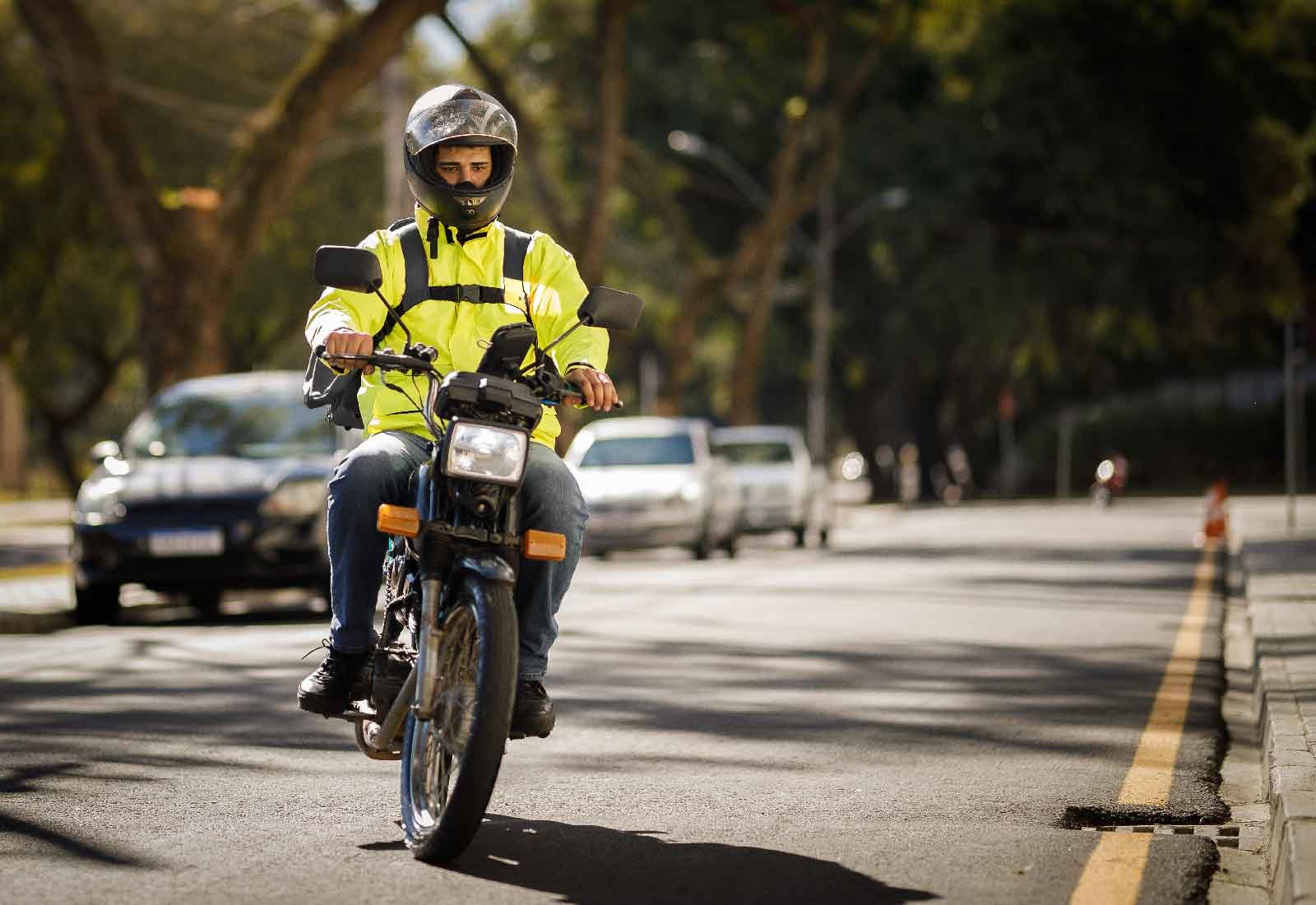 Evite una multa de hasta 15 SMDLV por no portar el kit de carretera : Esto es lo que debe saber