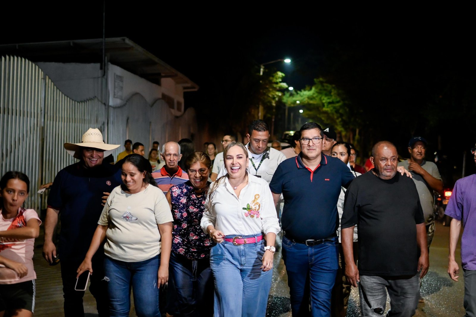 Alcaldesa de Ibagué moderniza alumbrado público en la Hacienda La Miel