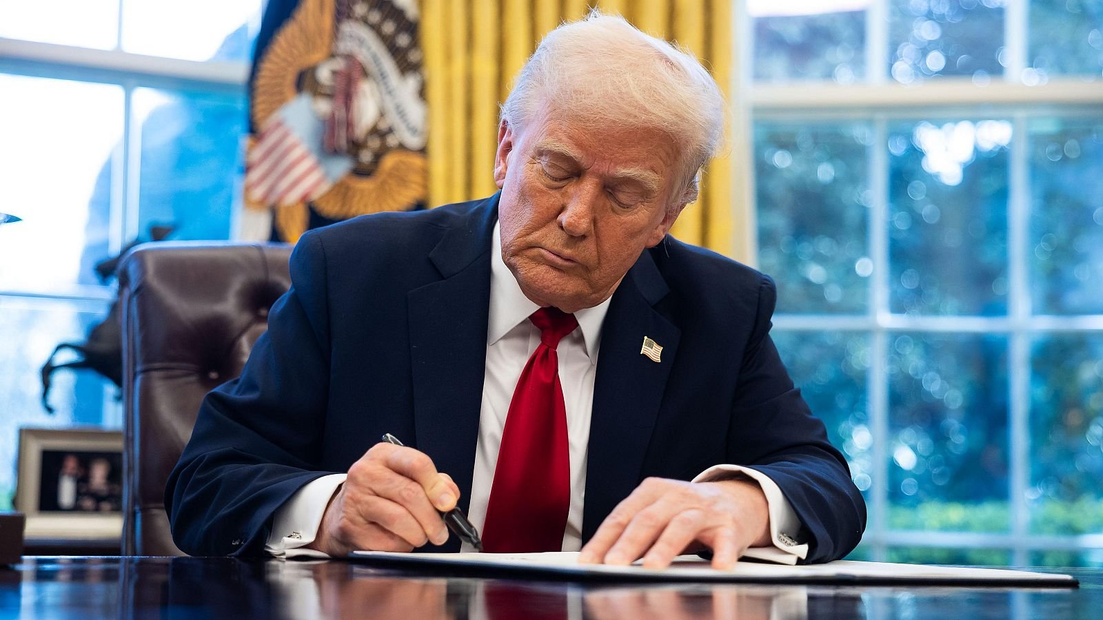 ¿Adiós a los precios bajos? Trump apuesta por aranceles pese al riesgo de inflación