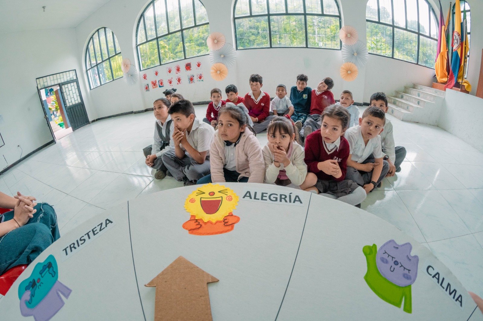 “Emocionarte”: el proyecto que enseña a sentir y sanar a través del arte en las escuelas del Tolima