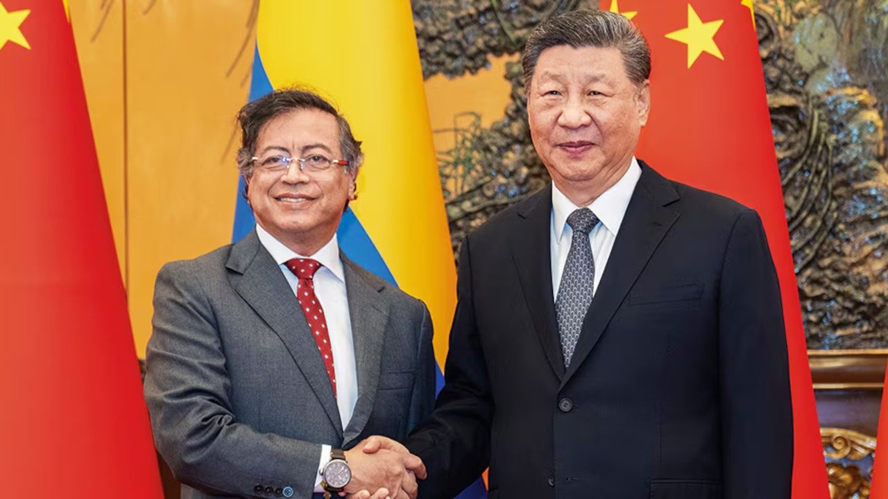 Petro se monta en la Ruta de la Seda: ¿gol geopolítico o provocación a EE. UU.?