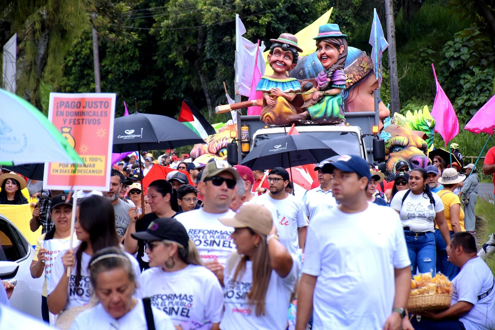 Más de 1.200 personas marcharon en paz en Ibagué por el Día del Trabajo