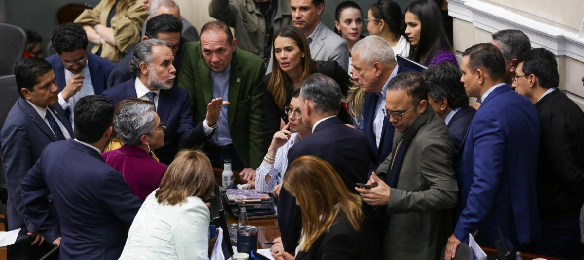 Reforma laboral en la cuerda floja: Senado aprueba el 75 % del articulado pero tumba prima extra y aplaza temas más polémicos