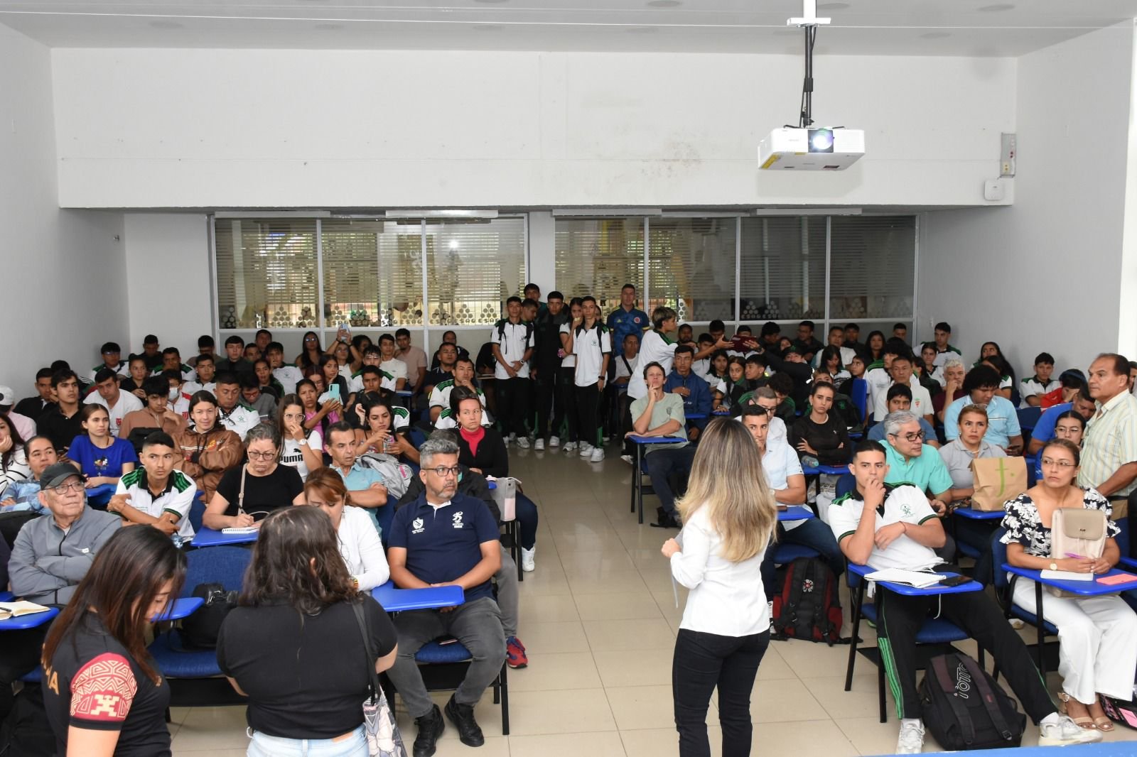 Tolima se posiciona como pionero en medicina deportiva con exitoso simposio interdisciplinario