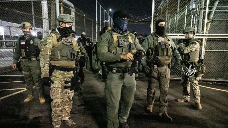 Trump redobla las deportaciones en medio de protestas: apunta a ciudades santuario y desata una nueva ola de tensión