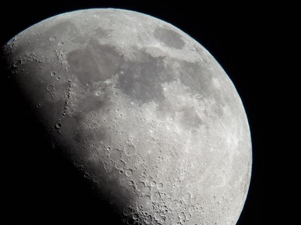 ¡Descubierto el misterioso núcleo de la Luna! Científicos revelan que está lleno de hierro y es sólido