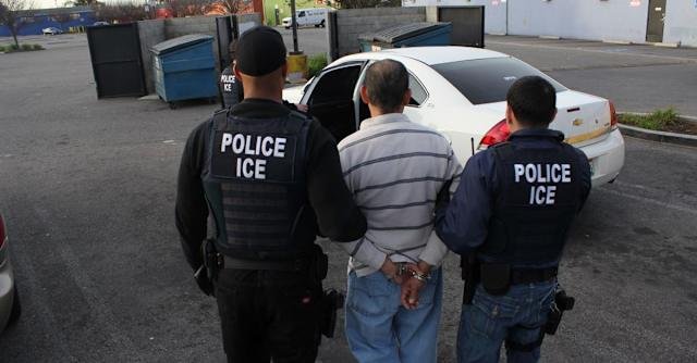 ¿Arrestada por parecer latina? Aumentan denuncias de detenciones sin justificación en EE. UU.