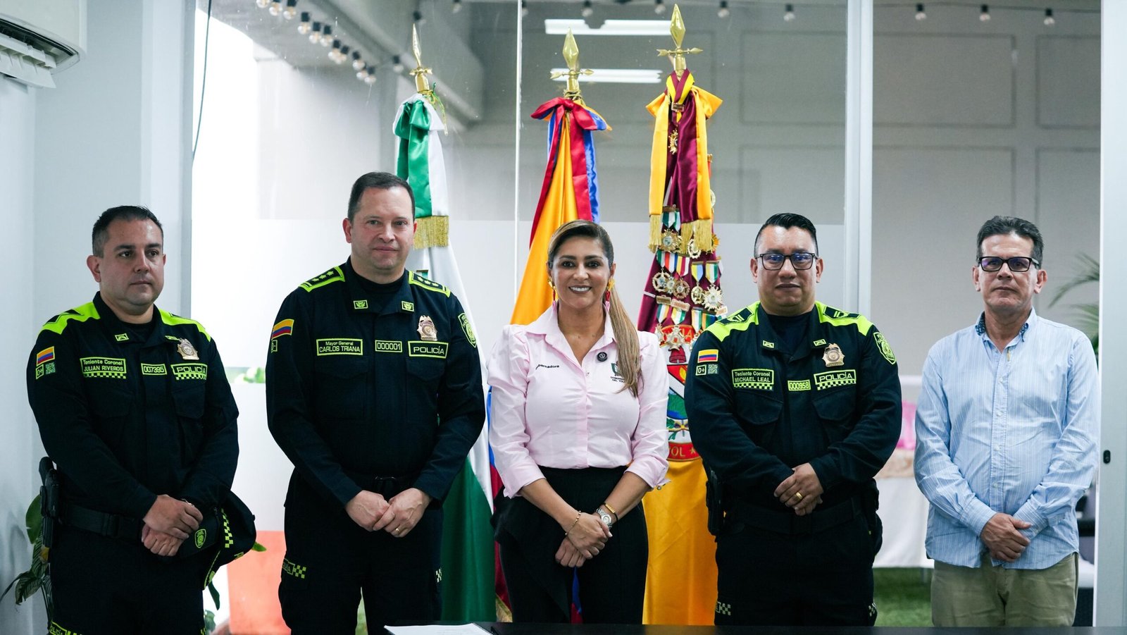 ¡Refuerzo total en Tolima! Llegan más de 140 nuevos policías tras reunión clave con la Gobernación