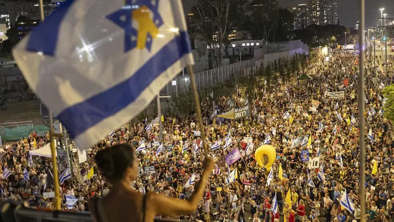 “Nos negamos a seguir sirviendo en esta guerra política”: protestas masivas en Israel contra el plan de ocupación total de Gaza