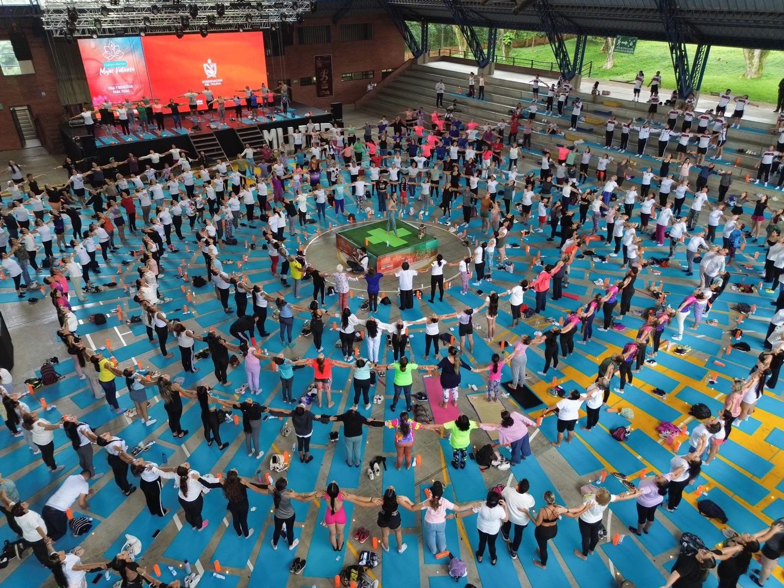 El yoga se vuelve revolución en el Tolima: más de 1.400 mujeres ya viven el cambio con “Mujer y Deporte”