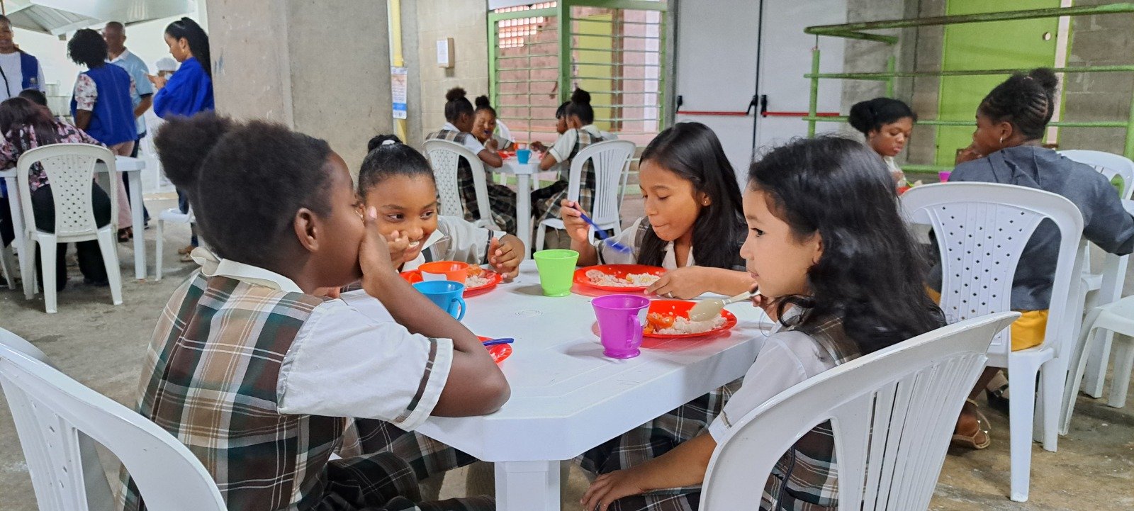Más de 40.000 estudiantes en Buenaventura sin alimentación escolar por millonario déficit