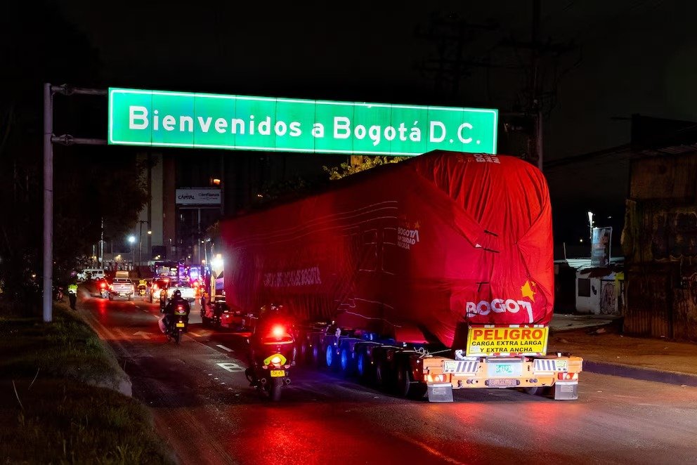 ¡Después de 83 años! Así fue la llegada del primer tren del Metro de Bogotá tras recorrer 1.200 kilómetros desde Cartagena