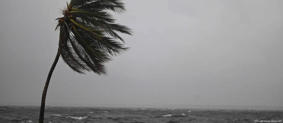 “Melissa desata su furia: el Caribe se prepara ante un huracán de categoría 5 con riesgo ‘catastrófico’”