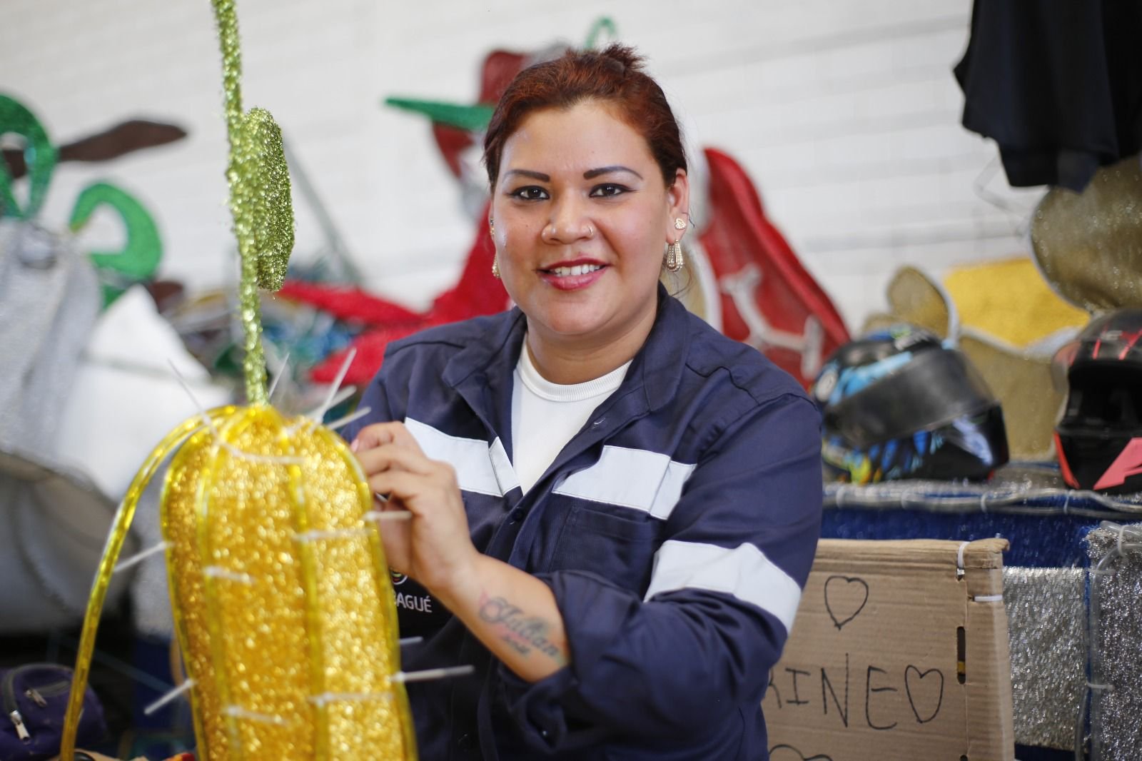 “Eliana se levanta a las 4 a.m. para iluminar la Navidad de Ibagué: así se construye la magia del alumbrado navideño”