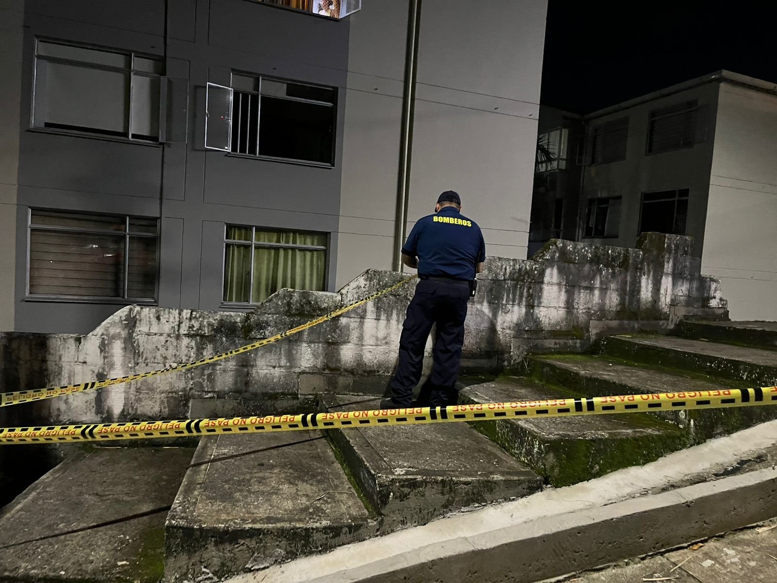 Colapsó un muro de nueve metros en Balcones de Navarra: Bomberos evitó una tragedia en Ibagué