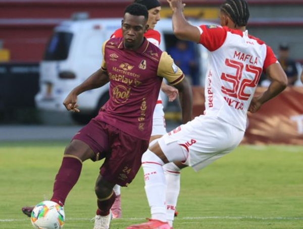 Tolima lo gana en el último suspiro: se trepa a la punta y deja a Santa Fe sin vida en la Liga BetPlay