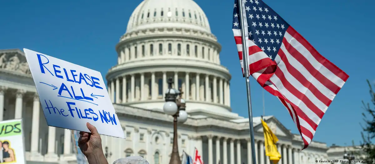 “Golpe político sin precedentes: el Congreso arrincona a Trump y lo obliga a revelar los archivos Epstein”