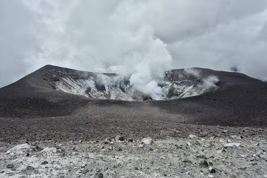 Puracé en alerta Naranja: el volcán aumenta su actividad y sube la tensión en el suroccidente del país