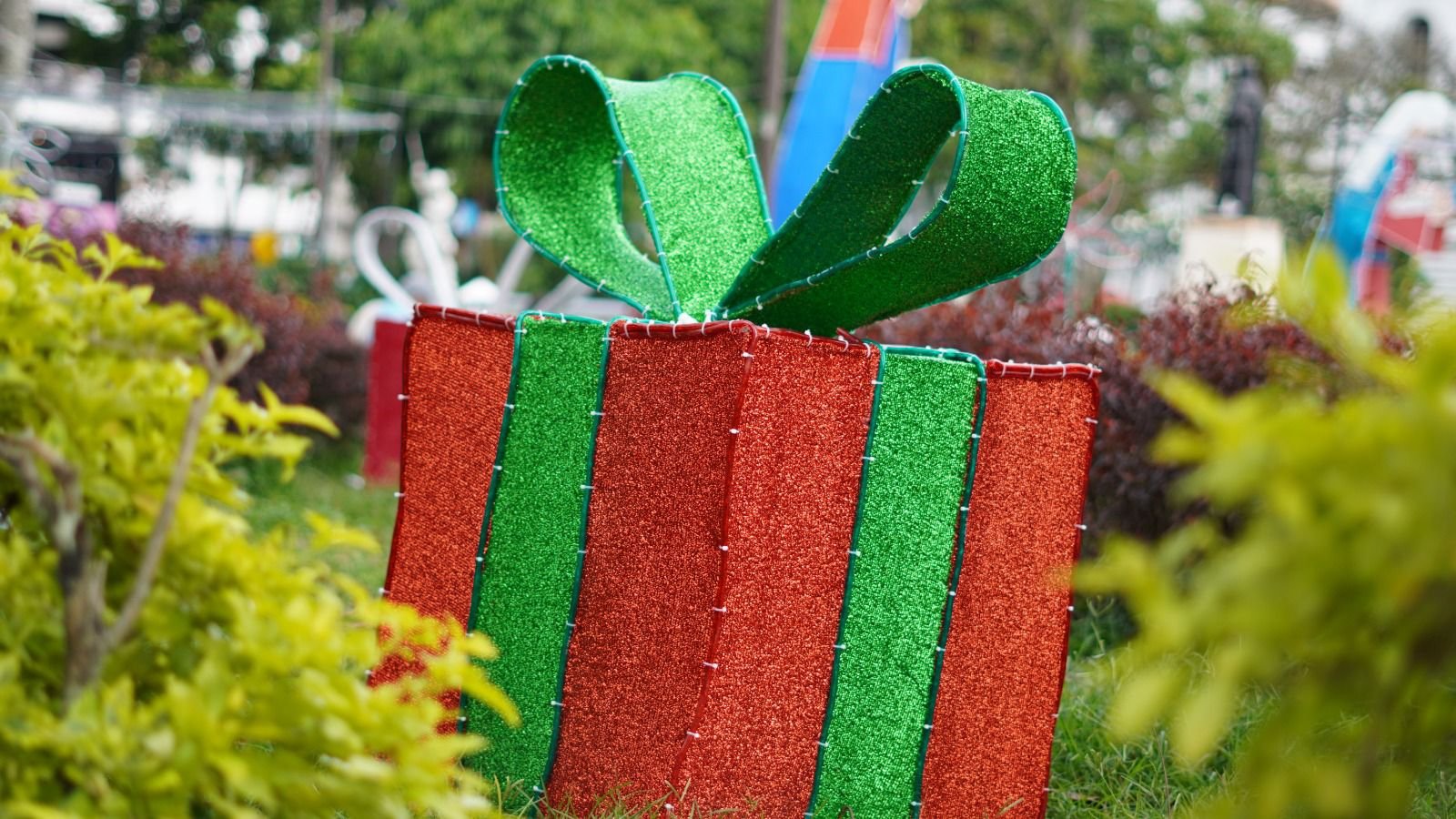 Ibagué se enciende: las gigantes figuras navideñas que transformarán la Plaza de Bolívar este diciembre