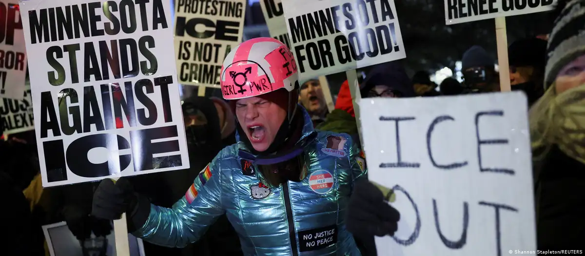 Juez federal detiene temporalmente arrestos de refugiados en Minnesota: nadie con green card en trámite podrá ser encarcelado