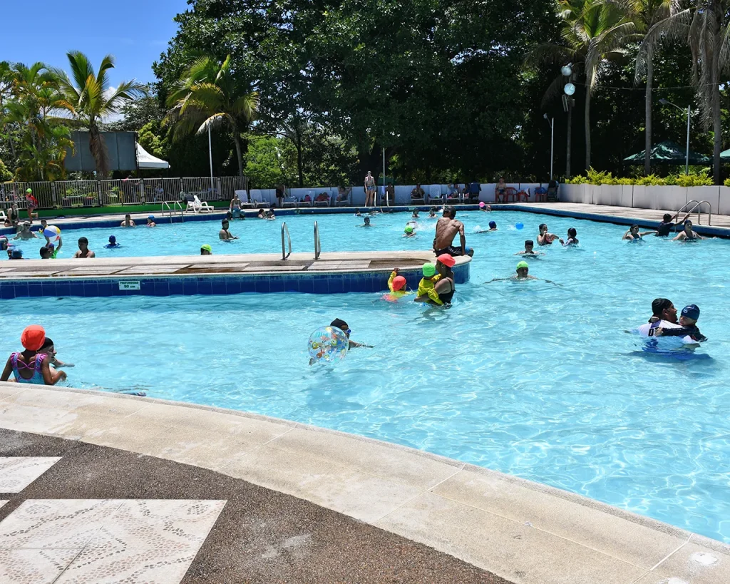 Karaoke, piscina y fogata: el primer Comfepícnic del año llega de noche a Ibagué